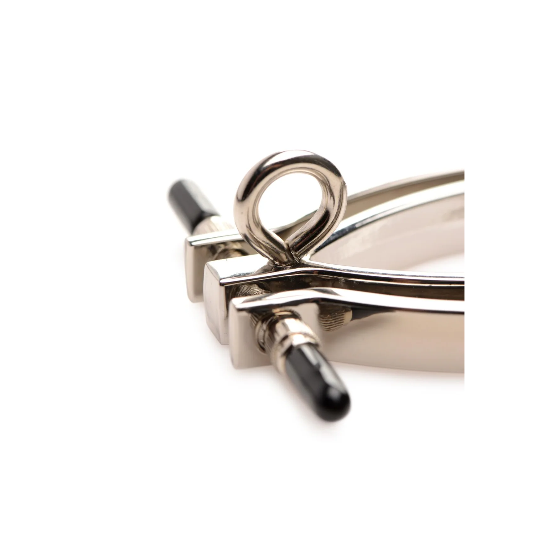 Затискач для статевих губ Master Series: Pussy Tugger Adjustable Vagina Clamp with Chain 6 Затискач для статевих губ Master Series: Pussy Tugger Adjustable Vagina Clamp with Chain - Зображення 4