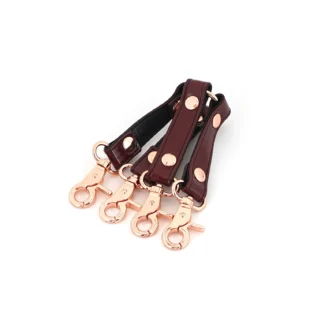 Шкіряна хрестовина Liebe Seele Wine Hogtie 12 Зображення Шкіряна хрестовина Liebe Seele Wine Hogtie