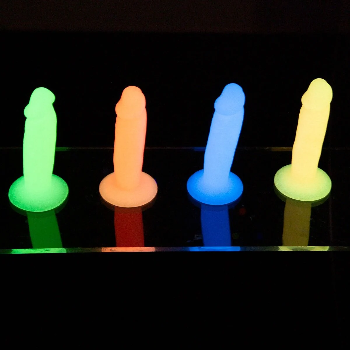 Набір фалоімітаторів ADDICTION Silly Willy Glow in the Dark 12pcs 4 Набір фалоімітаторів ADDICTION Silly Willy Glow in the Dark 12pcs - Зображення 2