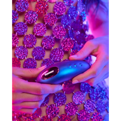 Зображення Вакуумний кліторальний стимулятор Love To Love DREAMER – IRIDESCENT NIGHT