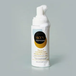 Зображення Піна для інтимного догляду SKYN Intimicare 3 in 1 Cleansing Foam 200 мл