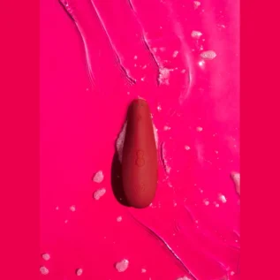Вакуумний стимулятор клітора Womanizer Marilyn Monroe Vivid Red 44 Вакуумний стимулятор клітора Womanizer Marilyn Monroe Vivid Red - Зображення 17